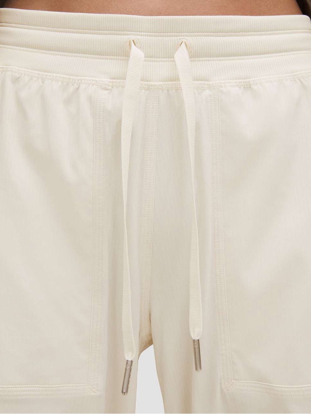 Lululemon Dance Studio Relaxed-Fit Mid-Rise Cargo Pant - Picture 4 of 8